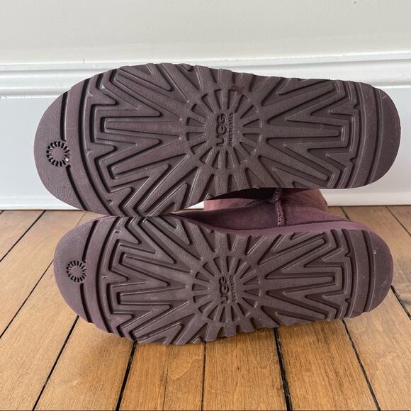 Ugg Classic Short Boots Wine Burgundy Purple Boots 6 - Picture 7 of 11
